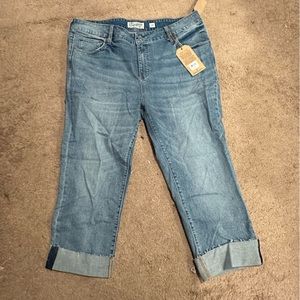 NWT Lucky Brand Cropped Jean